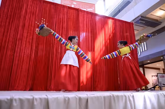 Annual Korean performance at Galleria Houston, Asia Society Texas Center
